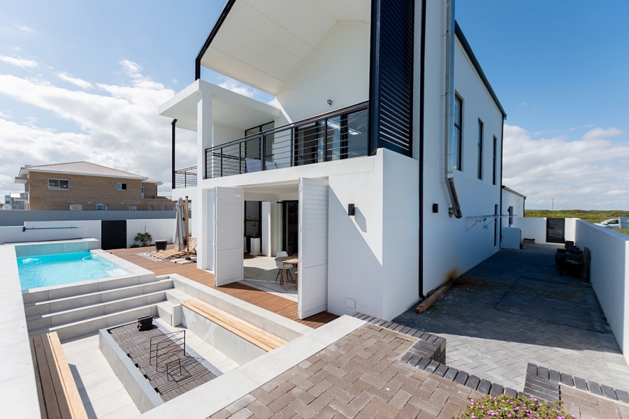 4 Bedroom Property for Sale in Dwarskersbos Western Cape